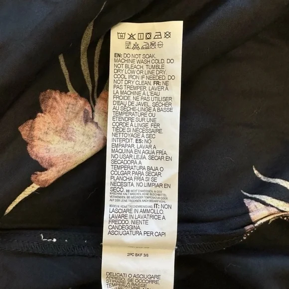 NWT RVCA Women Black Floral V-Neck Front Button Closure Midi Dress XS Whimsigoth - Picture 11 of 11